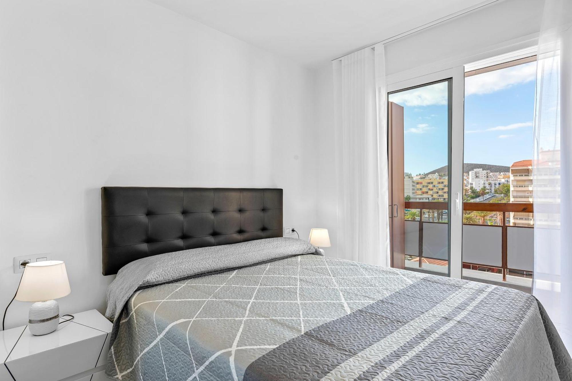 Sasha Suite Tenerife 洛斯克里斯蒂亚诺斯 外观 照片